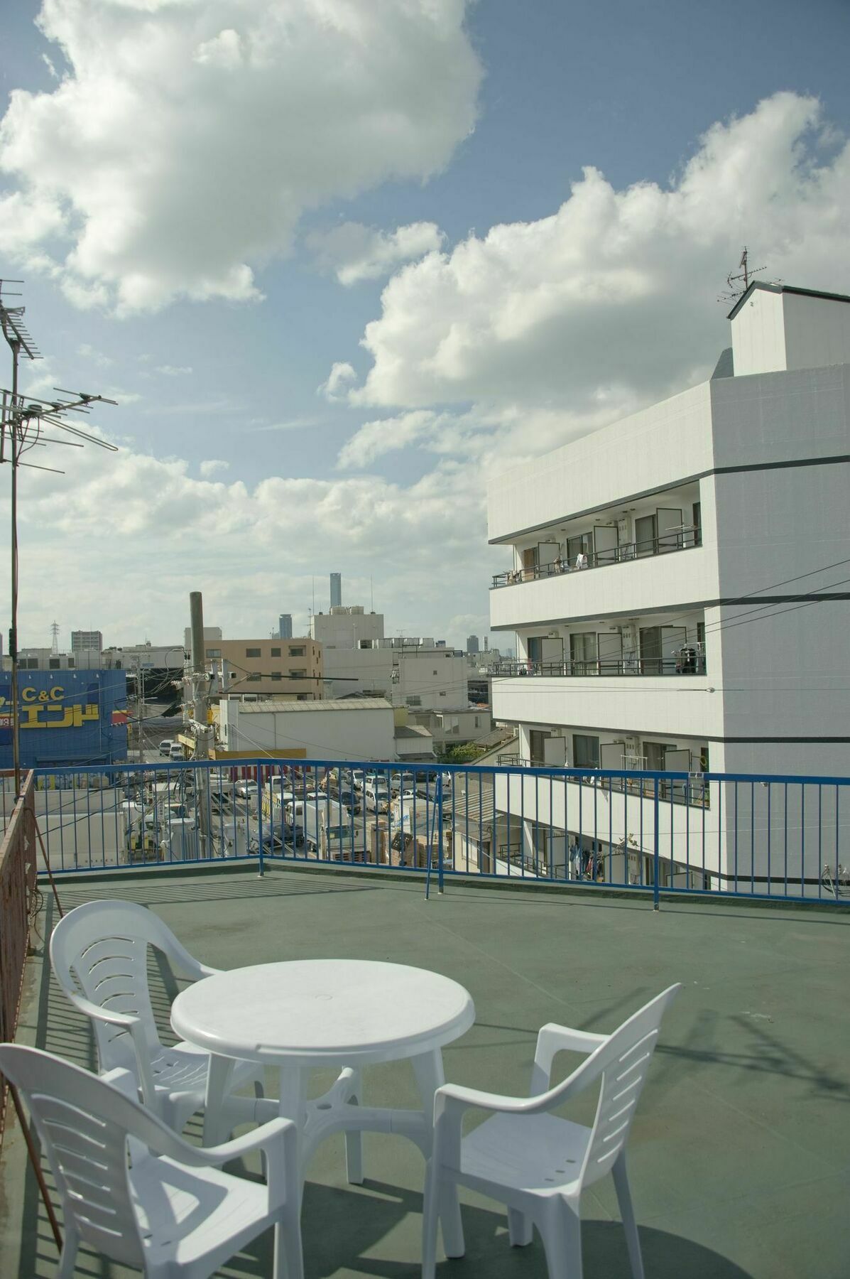 Umbrella House Hostel Oszaka Kültér fotó